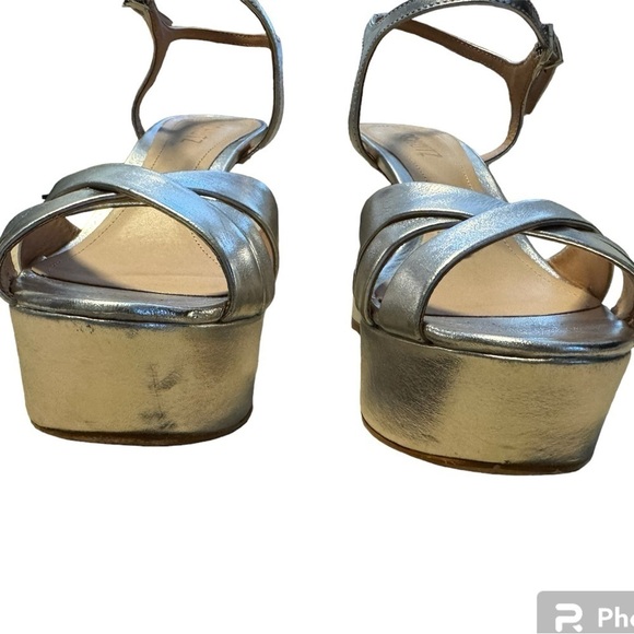 Schutz Platform Silver Sandal. Size 8 - Picture 2 of 7